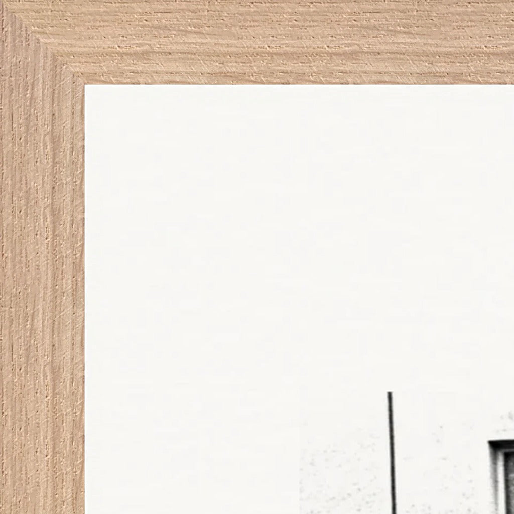 The Urban Matrix Framed print 40x50 cm / 16x20″ Wood frame corner detail
