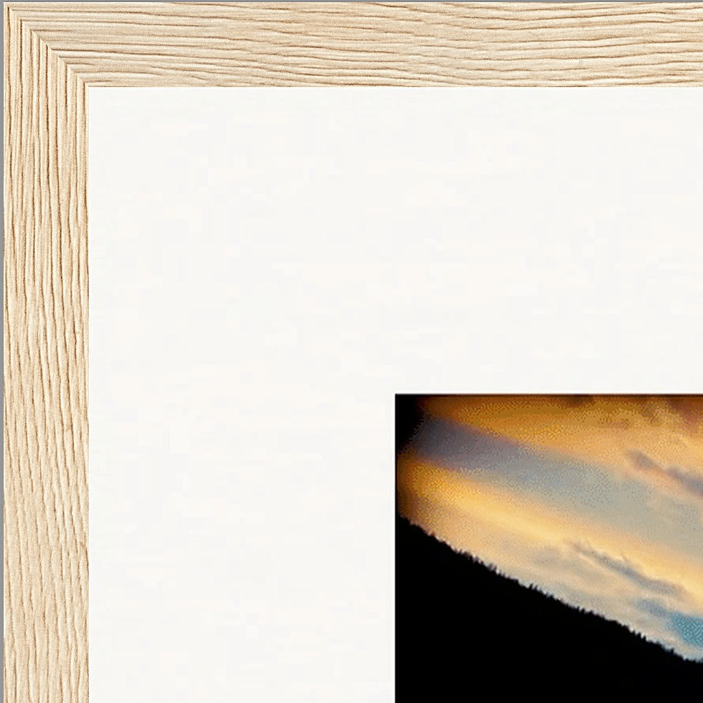 Cosmic Reflections Framed print 40x50 cm / 16x20″ Wood frame corner detail