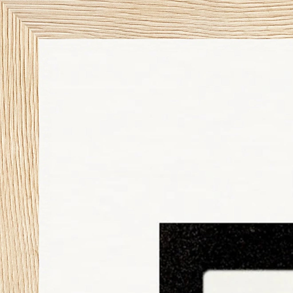 Little Secret Framed print 40x60 cm / 16x24″ Wood frame corner detail
