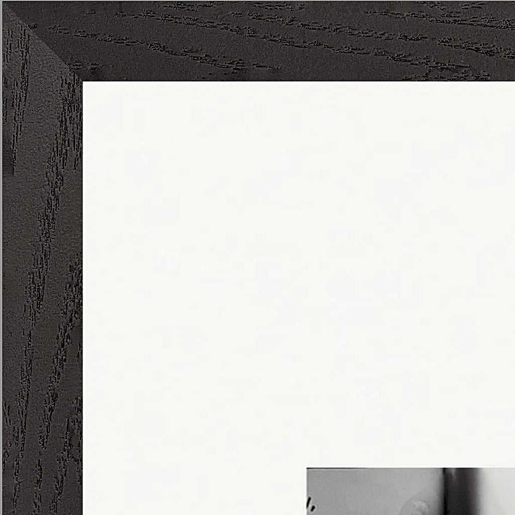 Synch'd Hands Framed print 45x60 cm / 18x24″ Black frame corner detail