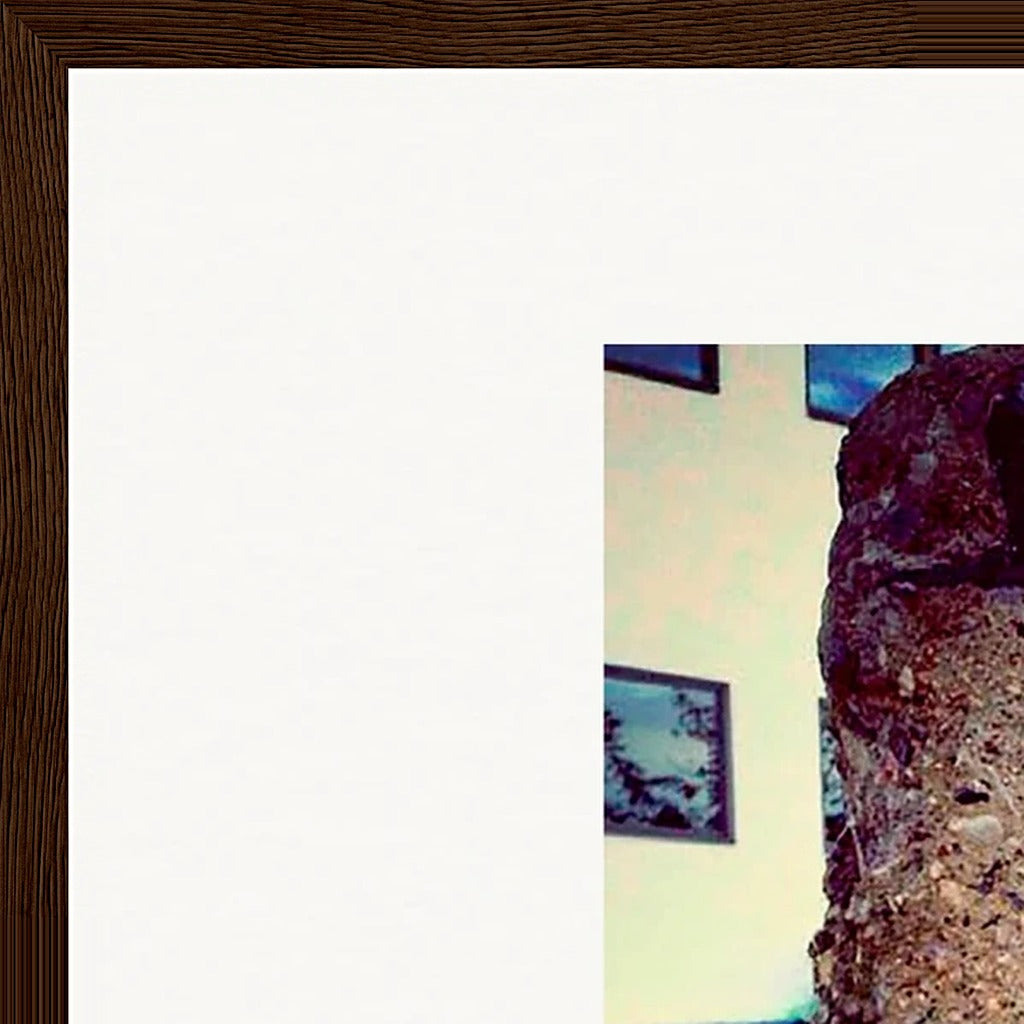Wash It Framed print 45x60 cm / 18x24″ Dark wood frame corner detail
