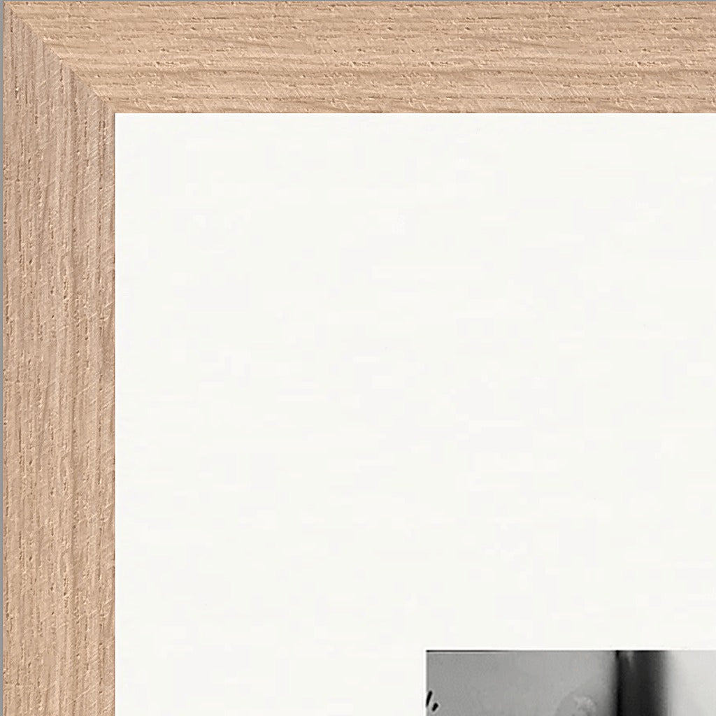 Synch'd Hands Framed print 45x60 cm / 18x24″ Wood frame corner detail