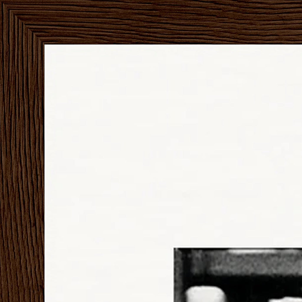 Old Star Framed print 60x80 cm / 24x32″ Dark wood frame corner detail