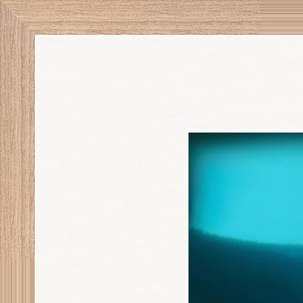 Northern Soul Framed print 60x80 cm / 24x32″ Wood frame corner detail