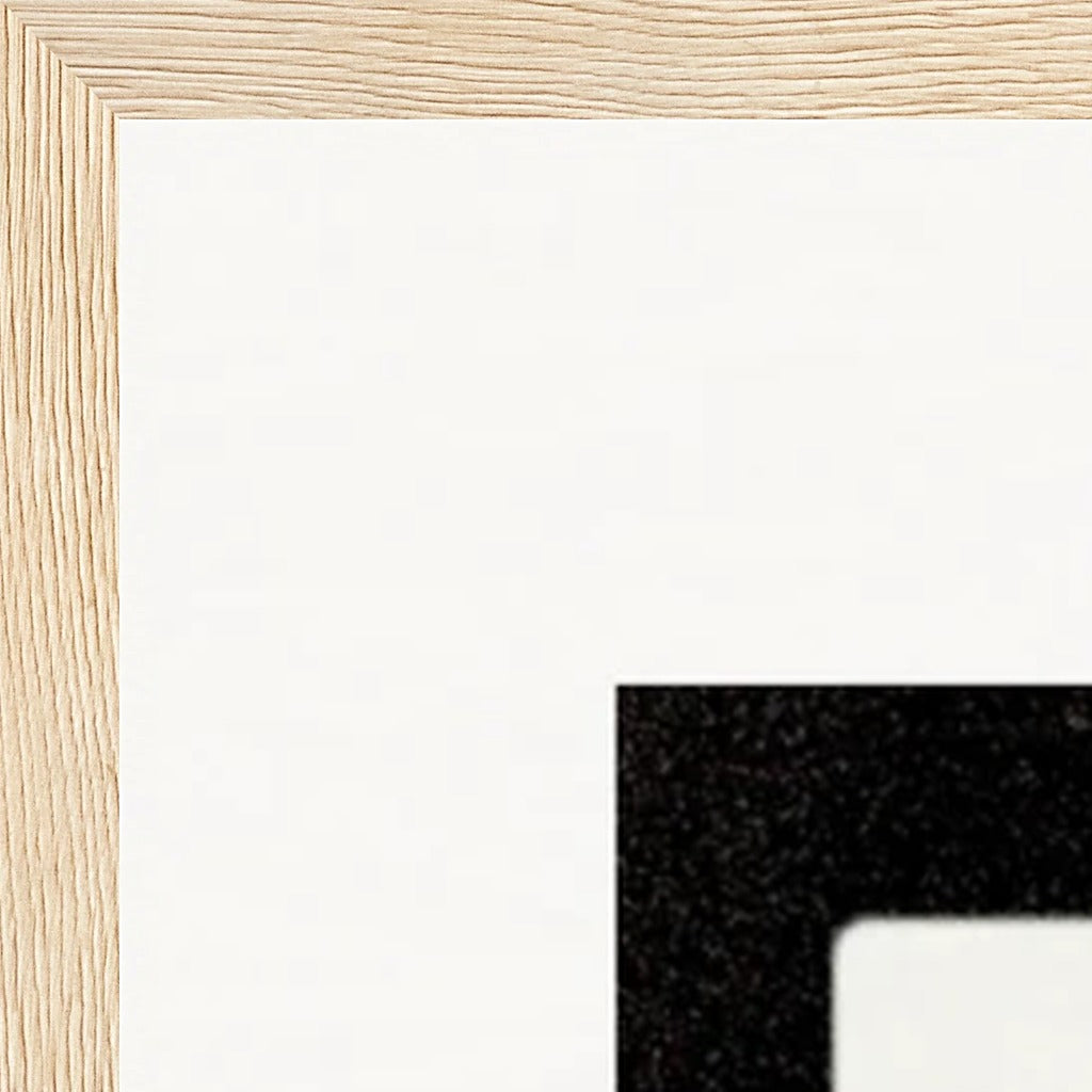 Little Secret Framed print 70x100 cm / 28x40″ Wood frame corner detail