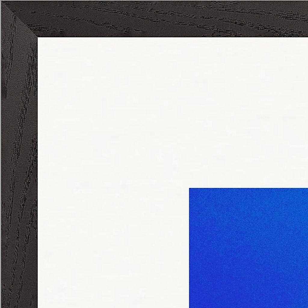 Nocturne Velvet Framed print 70x70 cm / 28x28″ Black frame corner detail