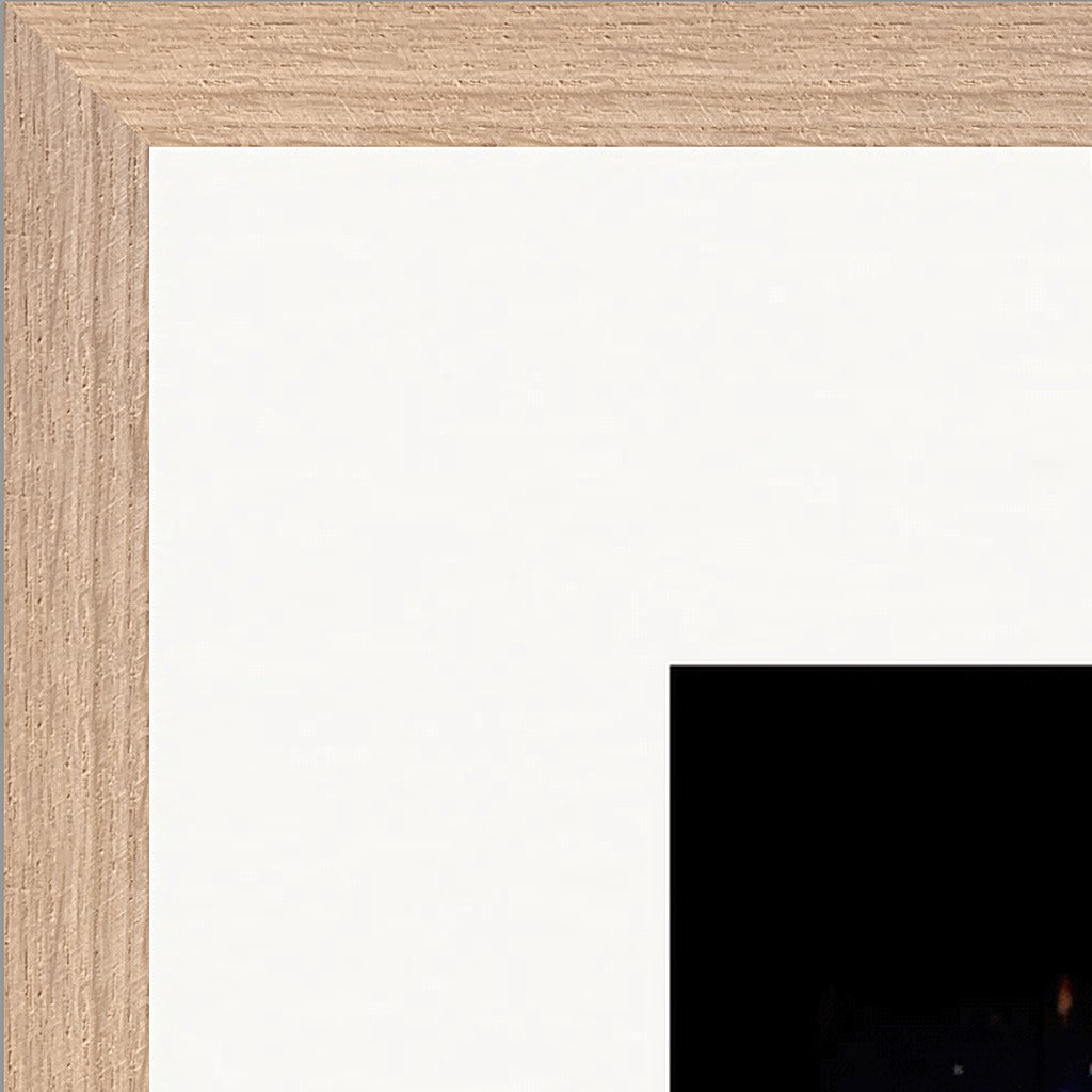 Have a Looksie Framed print 70x70 cm / 28x28″ Wood frame corner detail
