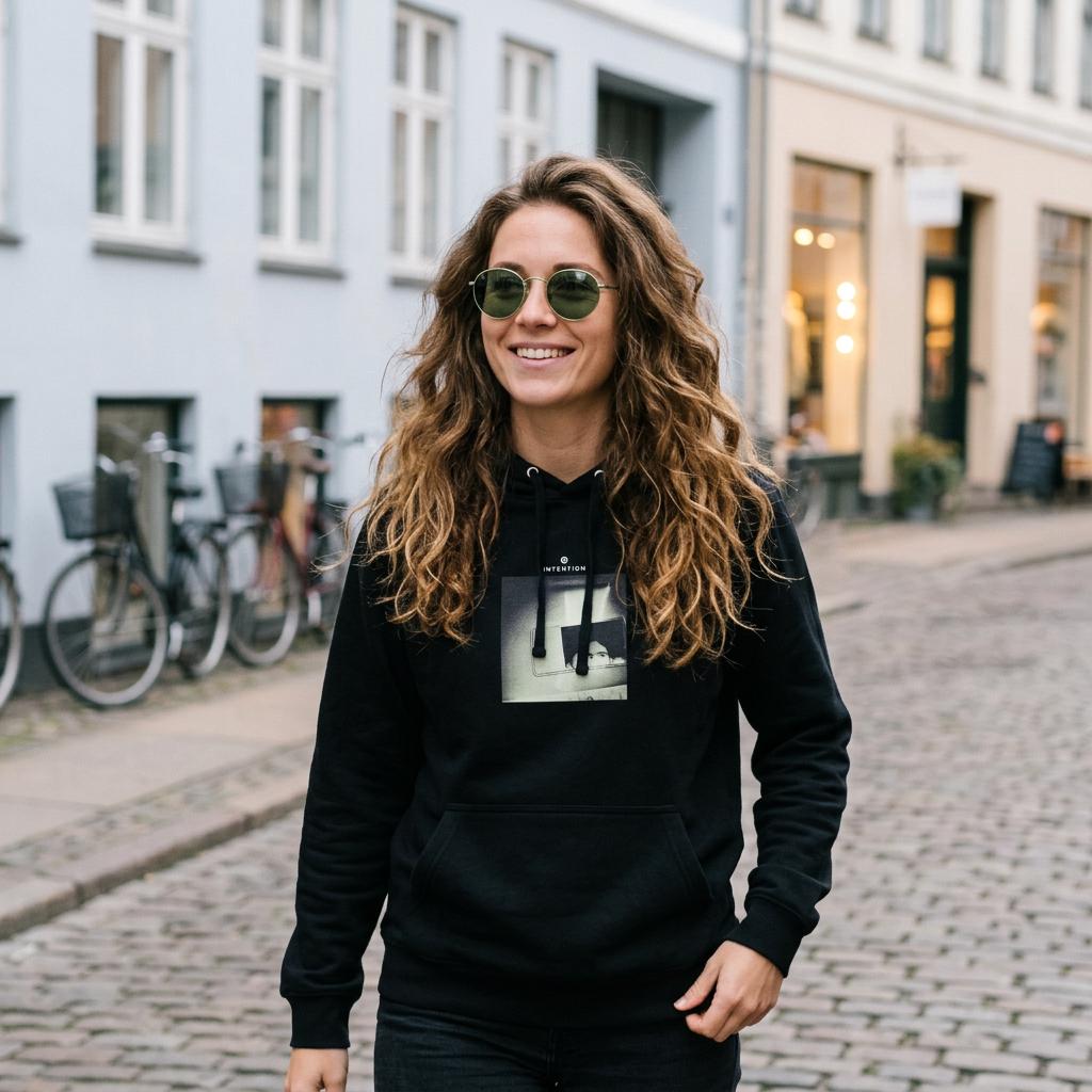 Curiosity - "On the Road" Hoodie Black XS 1