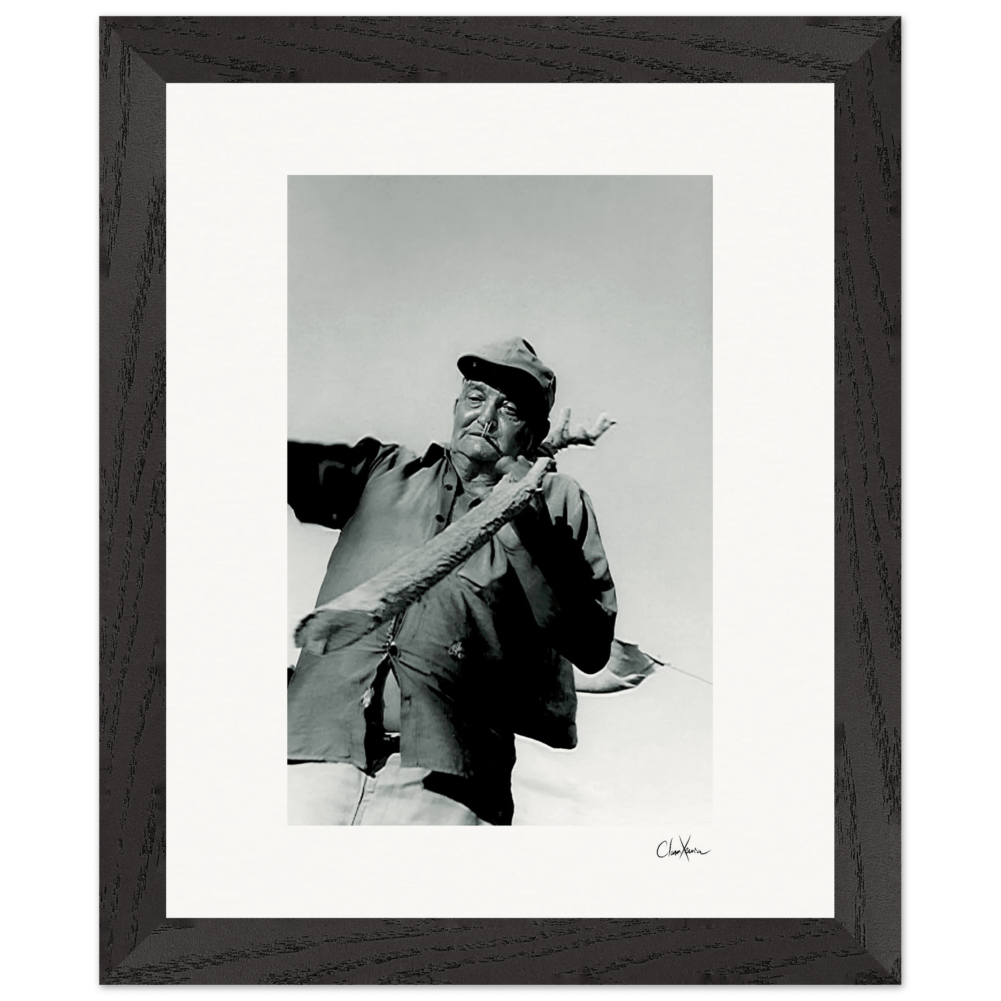 Everyday Hero Framed print 20x25 cm / 8x10″ Black frame 50