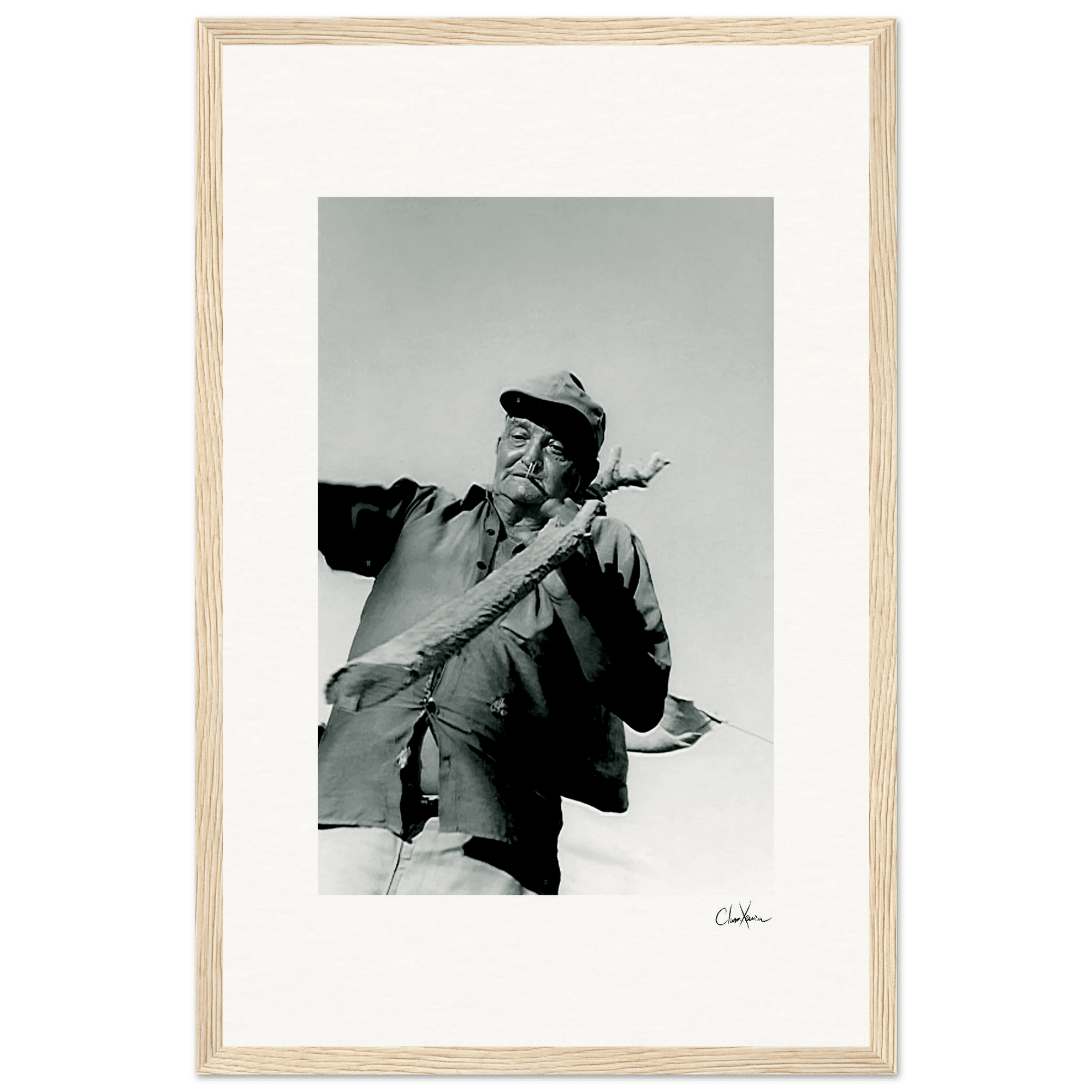 Everyday Hero Framed print 28x43 cm / XL (11x17″) Wood frame 40