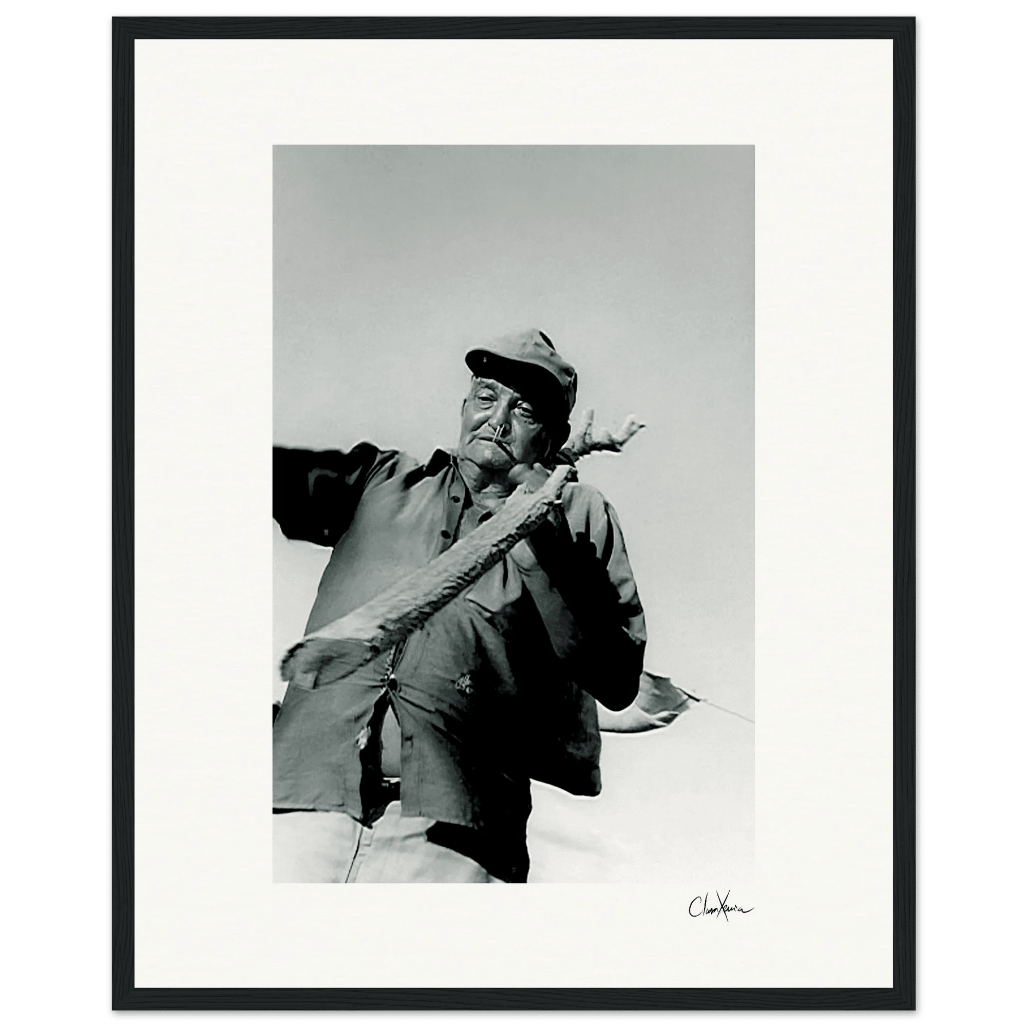 Everyday Hero Framed print 40x50 cm / 16x20″ Black frame 60