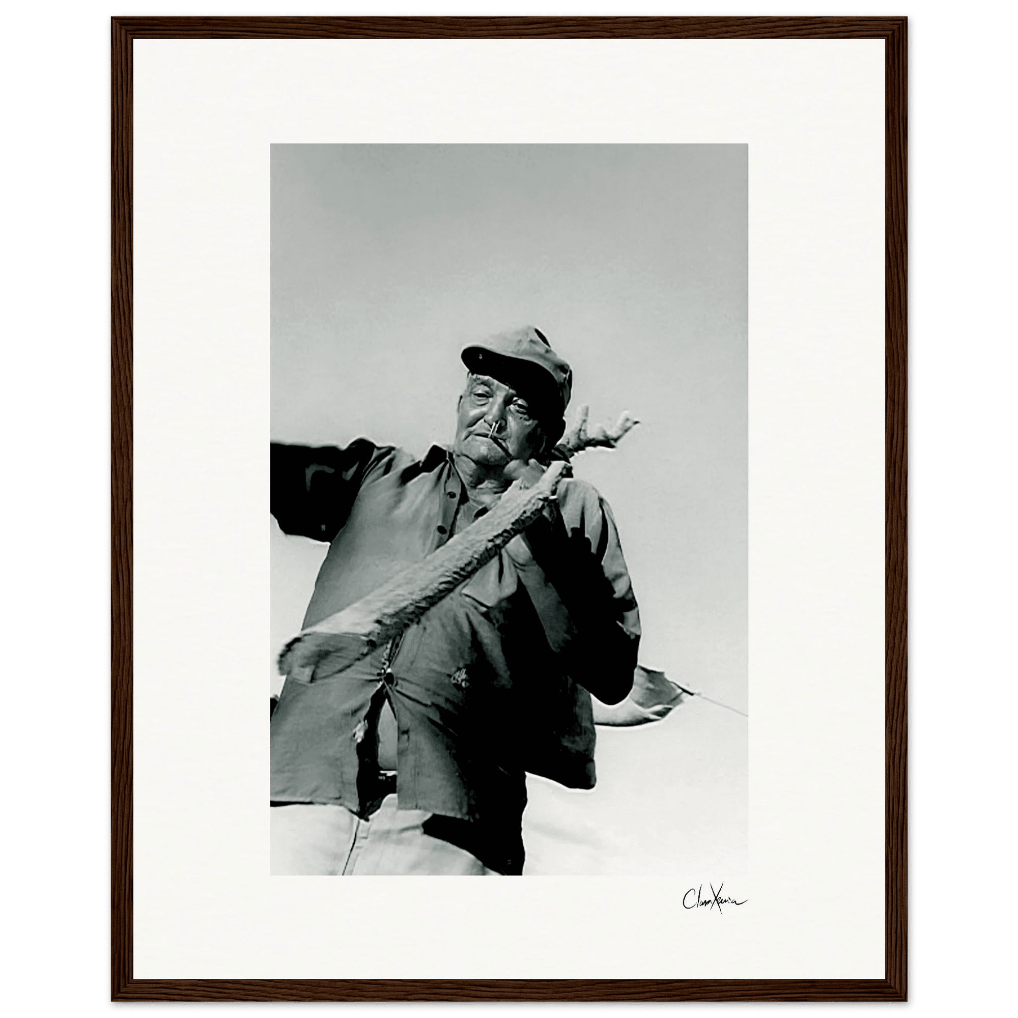 Everyday Hero Framed print 40x50 cm / 16x20″ Dark wood frame 44