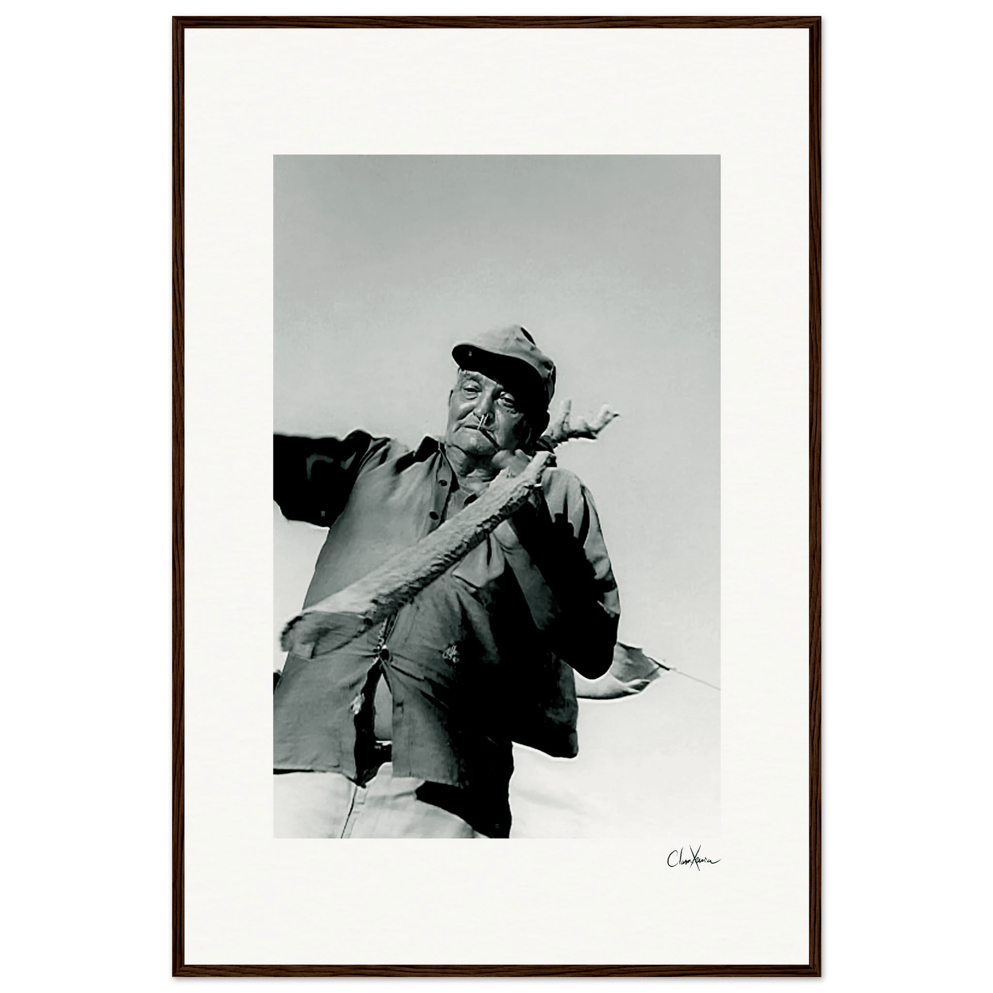 Everyday Hero Framed print 60x90 cm / 24x36″ Dark wood frame 58