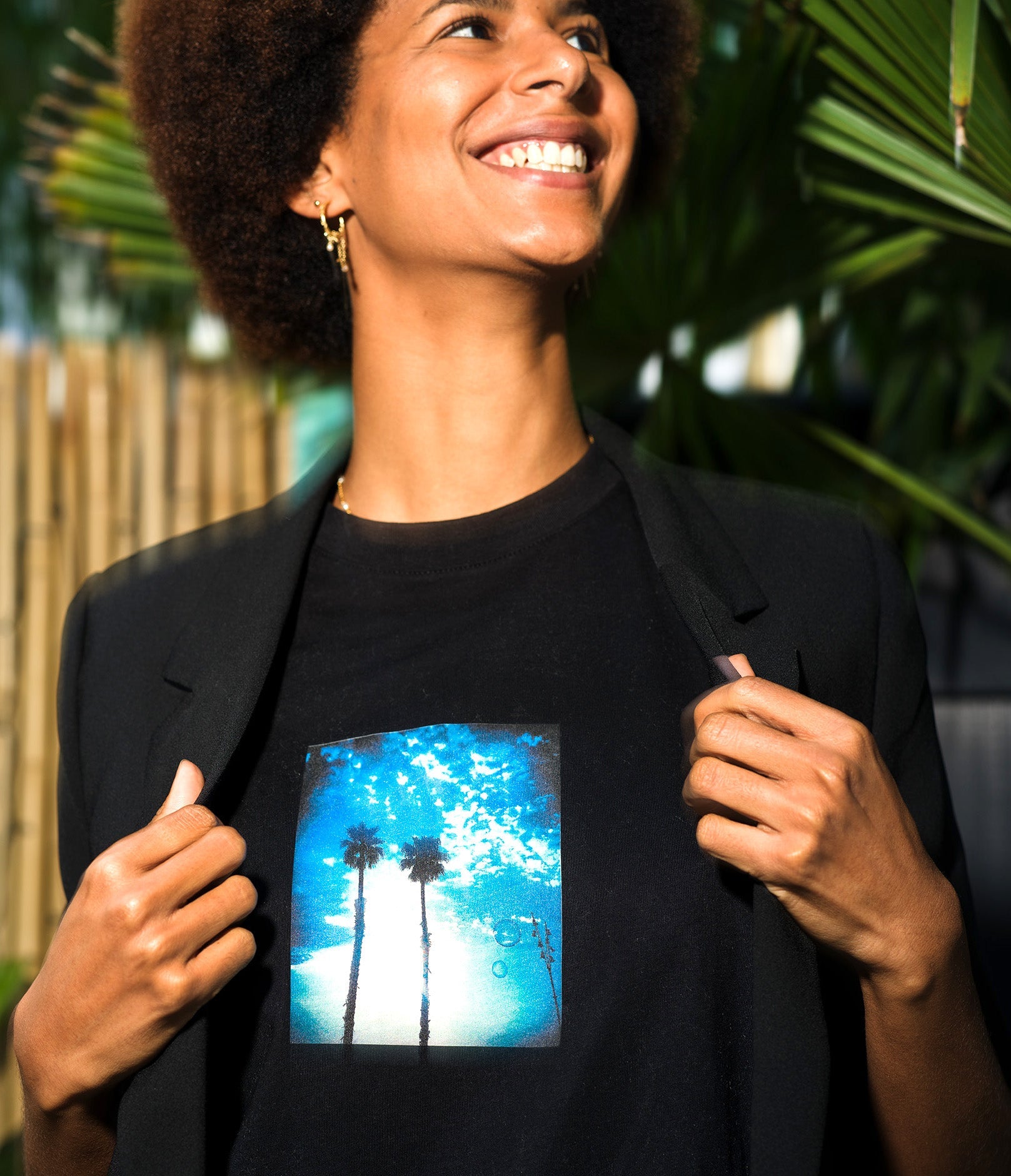 Gratitude - "Bubbles and Sky Sticks" T-shirt Deep Black XS 1