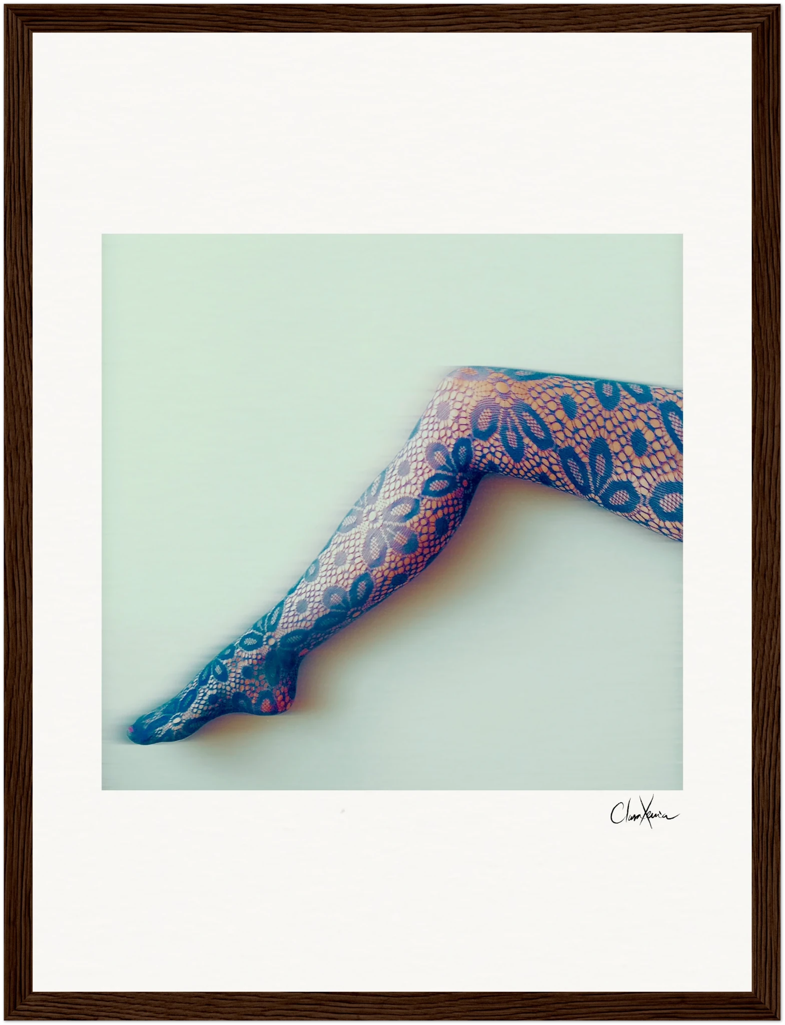 Lacey Leg Framed print 30x40 cm / 12x16″ Dark wood frame 33