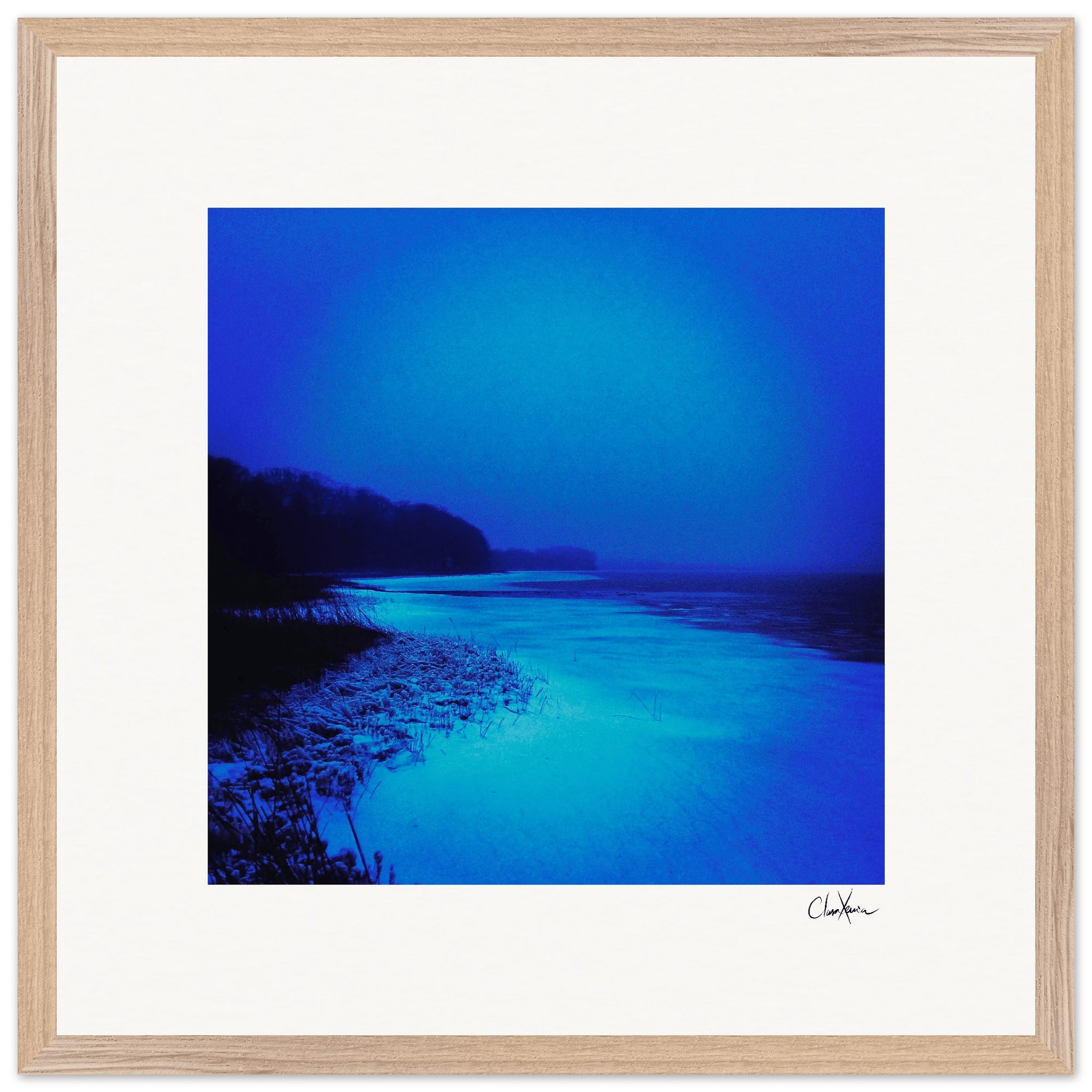 Nocturne Velvet Framed print 50x50 cm / 20x20″ Wood frame 23