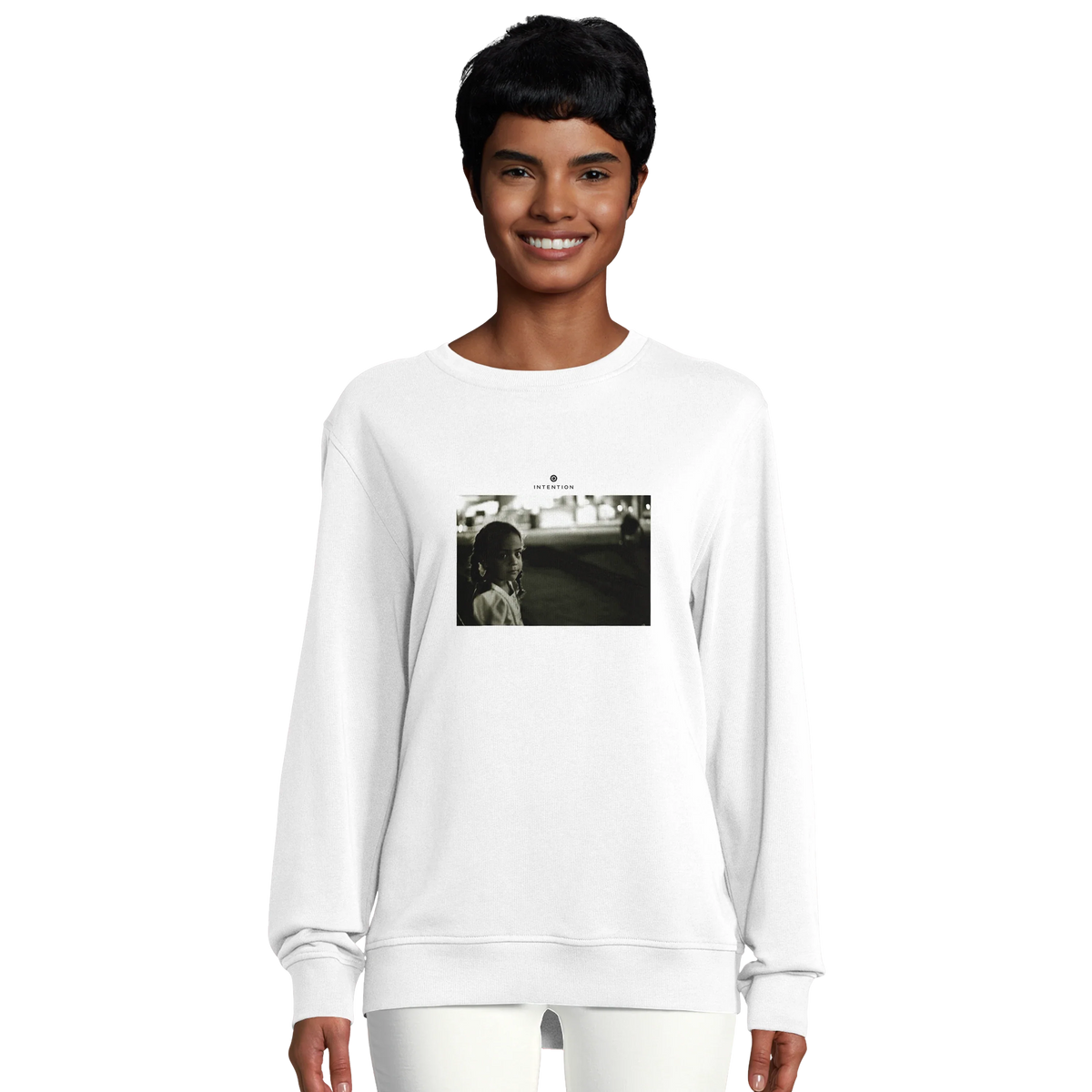 Presence - "Cuba Girl" White 5