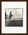 Ready to Fly Framed print 20x25 cm / 8x10″ Dark wood frame 32
