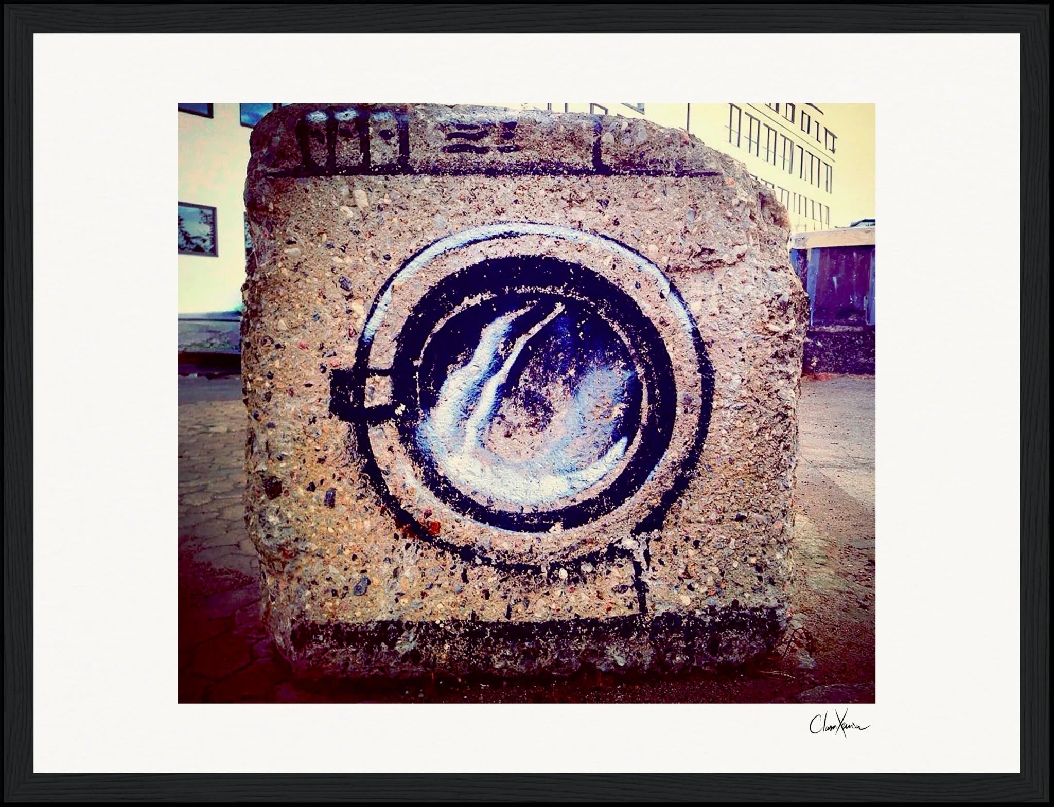 Wash It Framed print 30x40 cm / 12x16″ Black frame