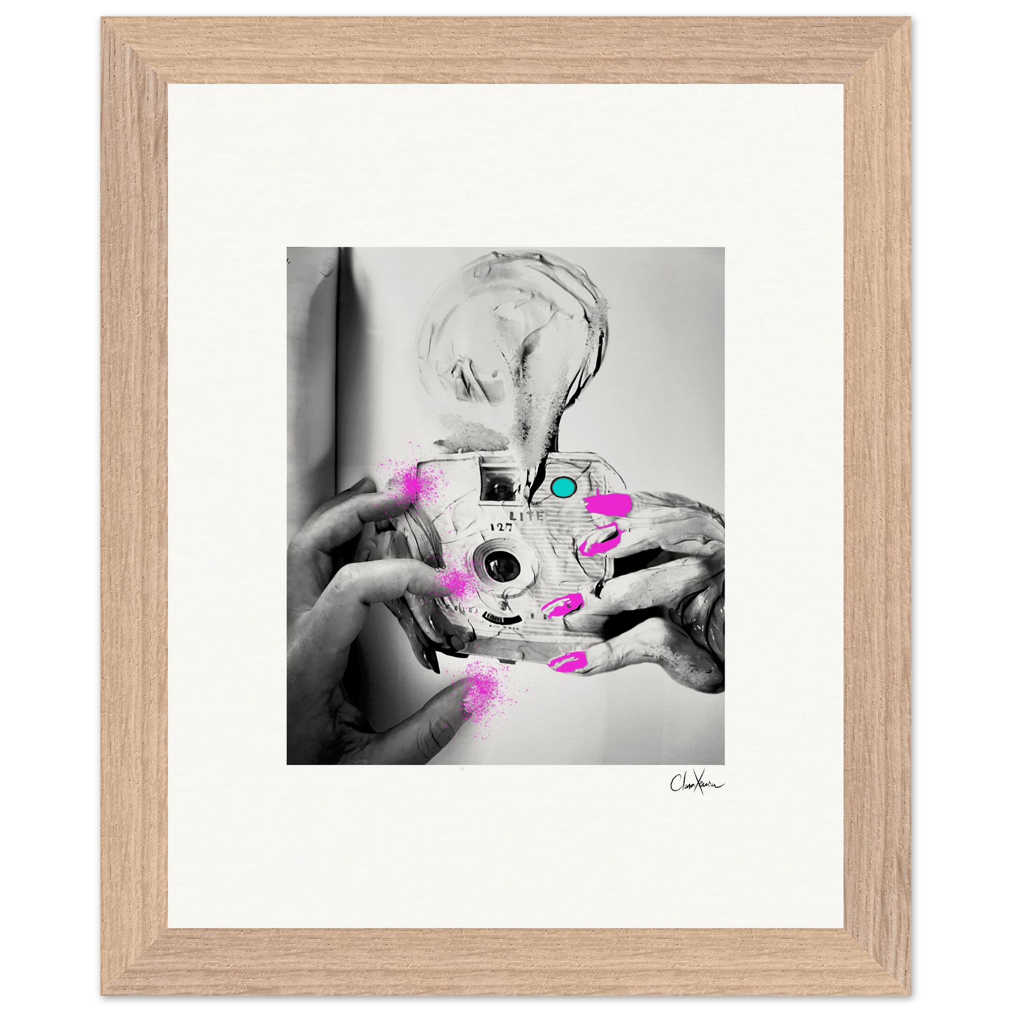 Synch'd Hands Framed print 20x25 cm / 8x10″ Wood frame 41