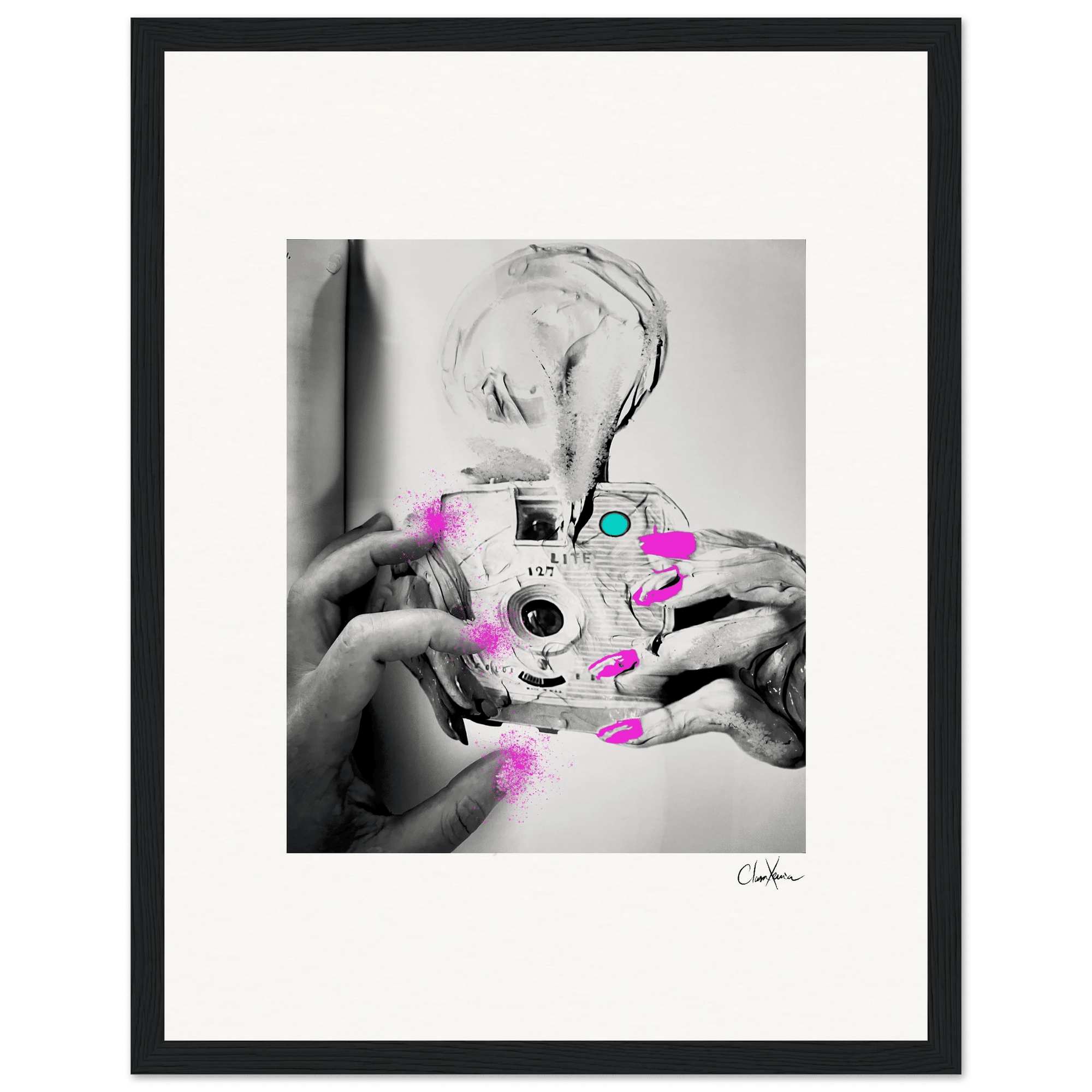 Synch'd Hands Framed print 27x35 cm / 11x14″ Black frame 73