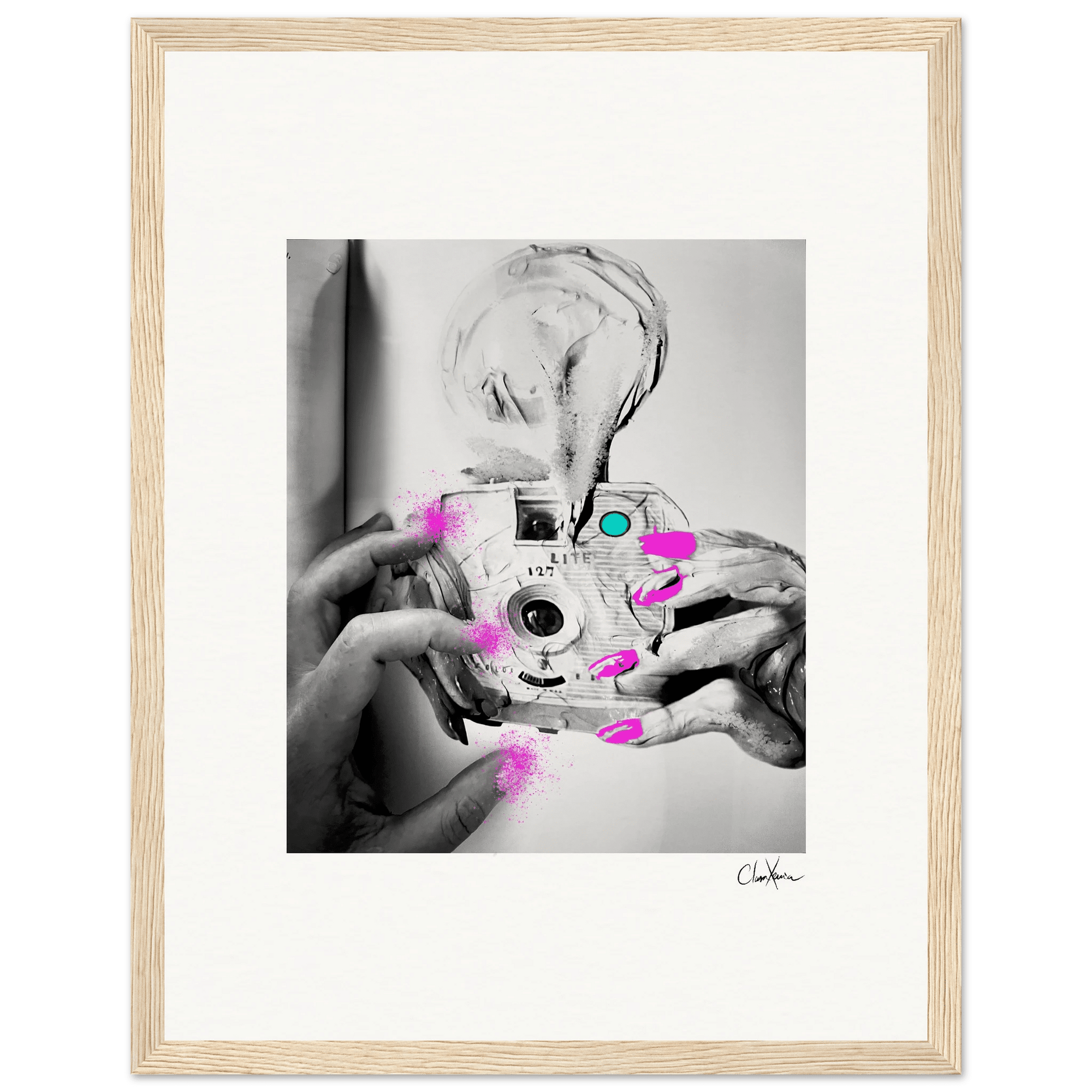 Synch'd Hands Framed print 27x35 cm / 11x14″ Wood frame 35