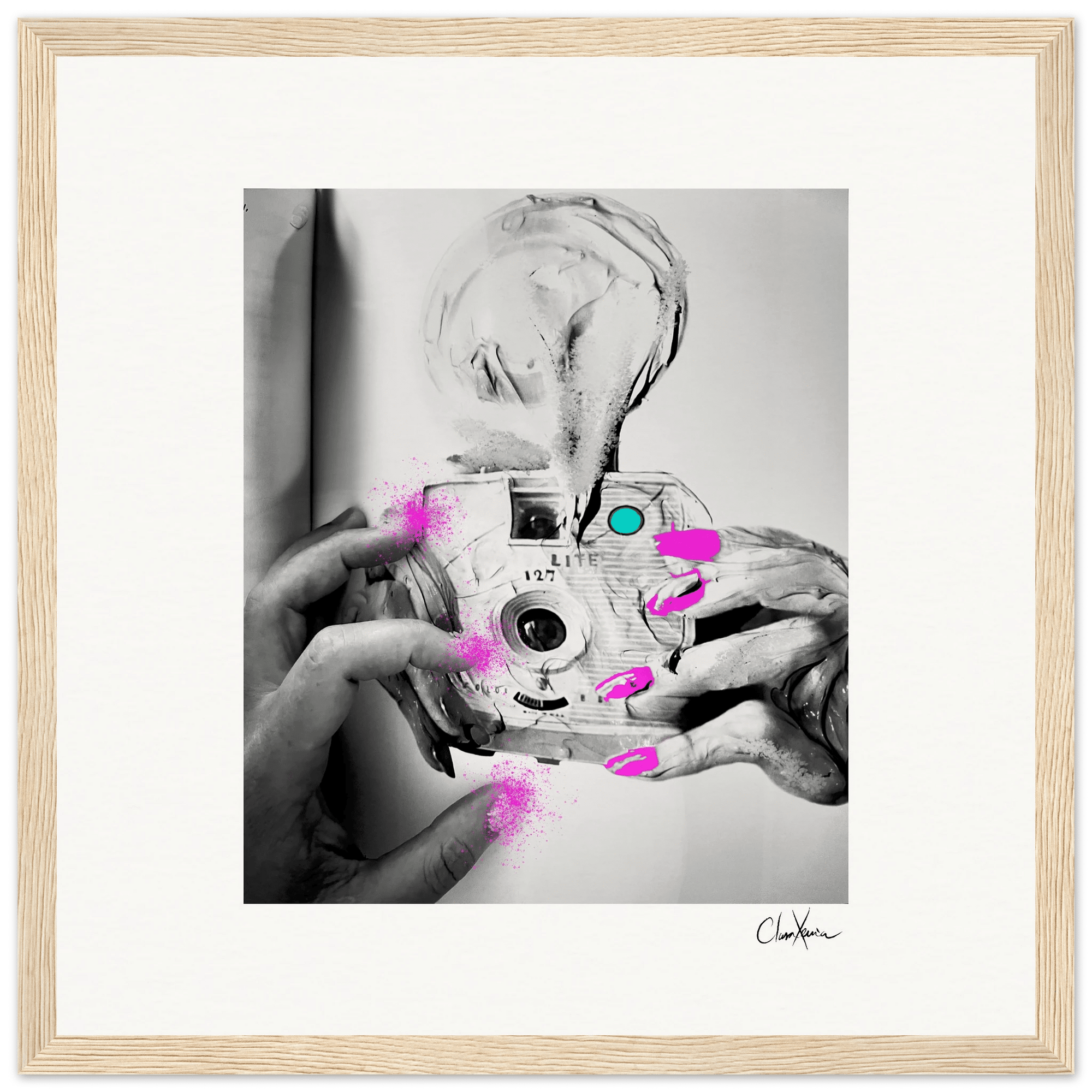 Synch'd Hands Framed print 30x30 cm / 12x12″ Wood frame 31
