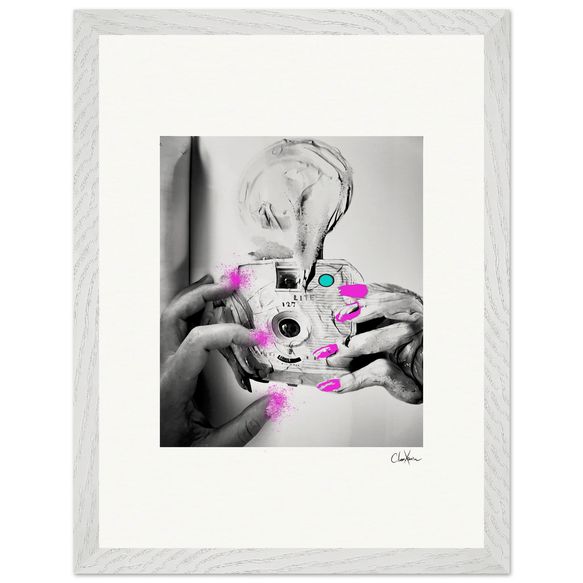 Synch'd Hands Framed print 30x40 cm / 12x16″ White frame 25