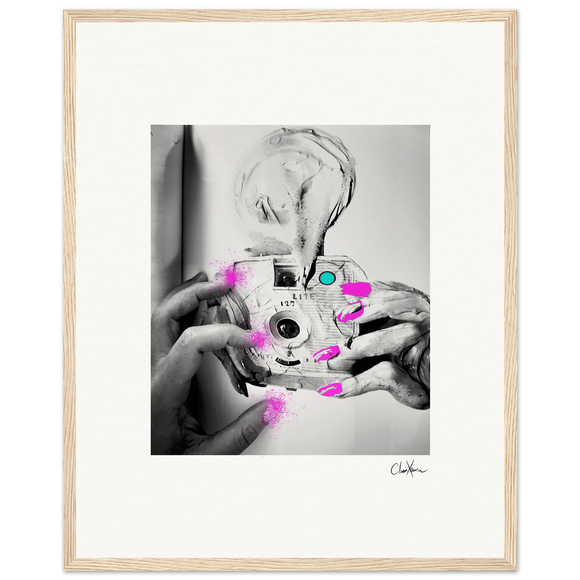 Synch'd Hands Framed print 40x50 cm / 16x20″ Wood frame 28