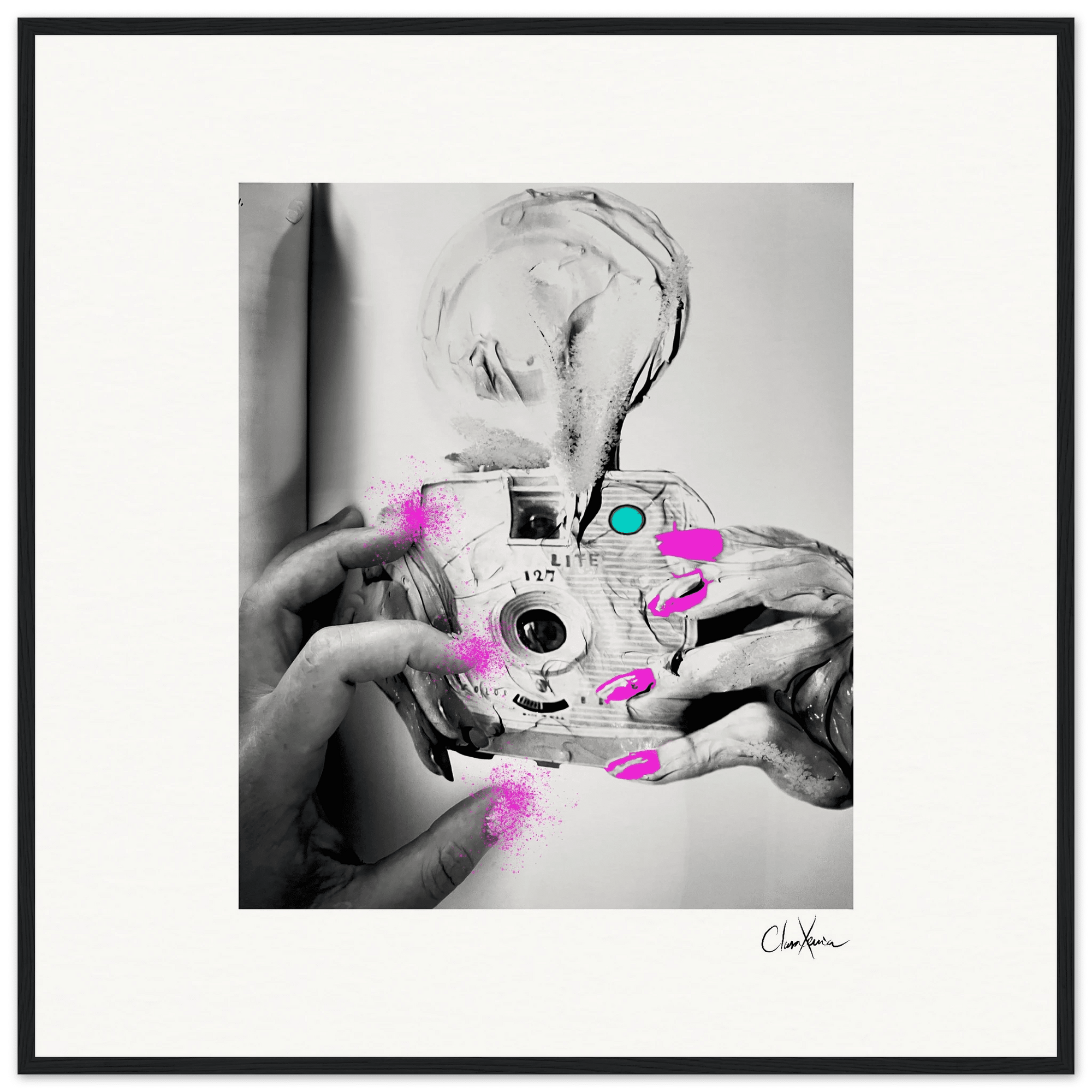 Synch'd Hands Framed print 70x70 cm / 28x28″ Black frame 61