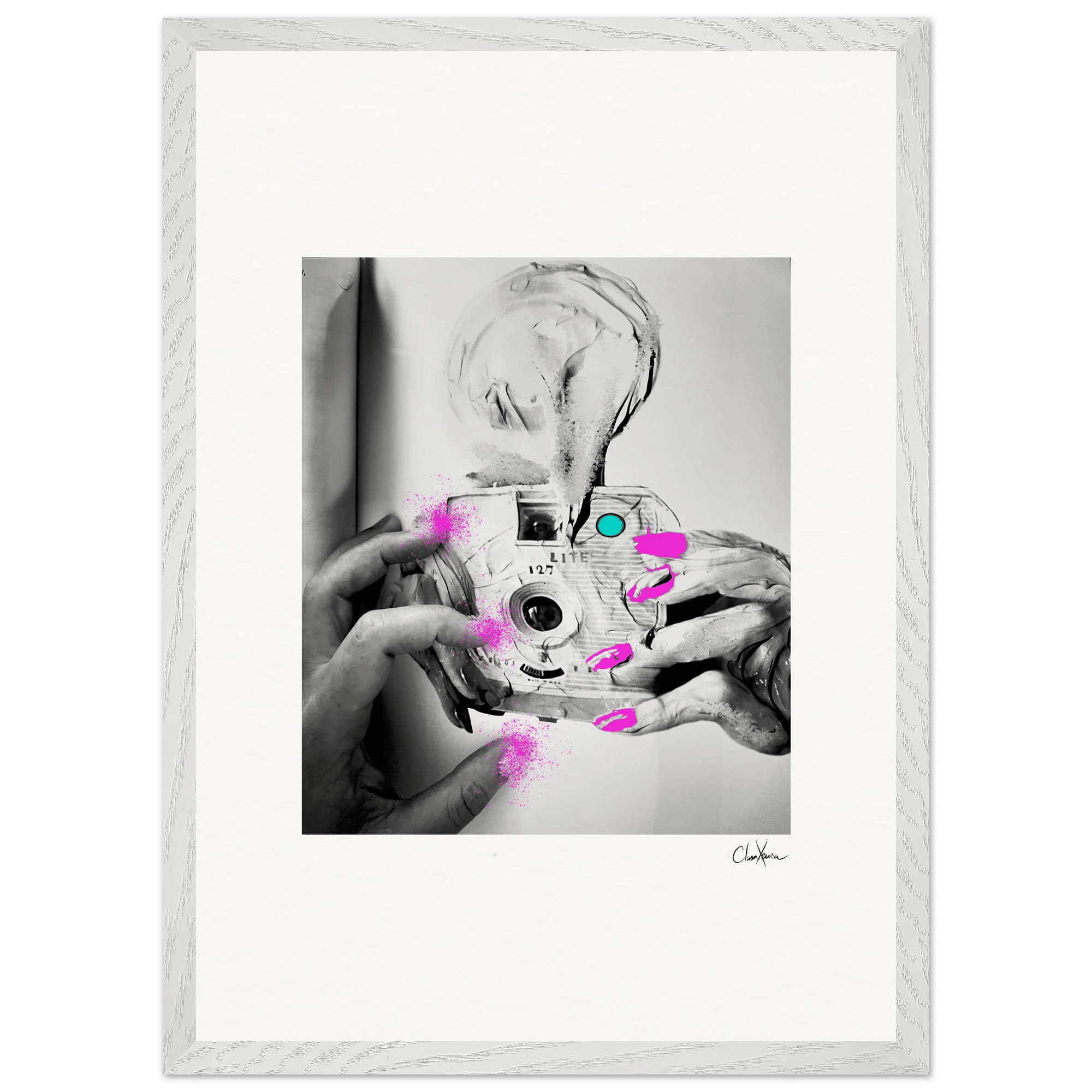 Synch'd Hands Framed print A2 (42 x 59.4 cm) White frame 10