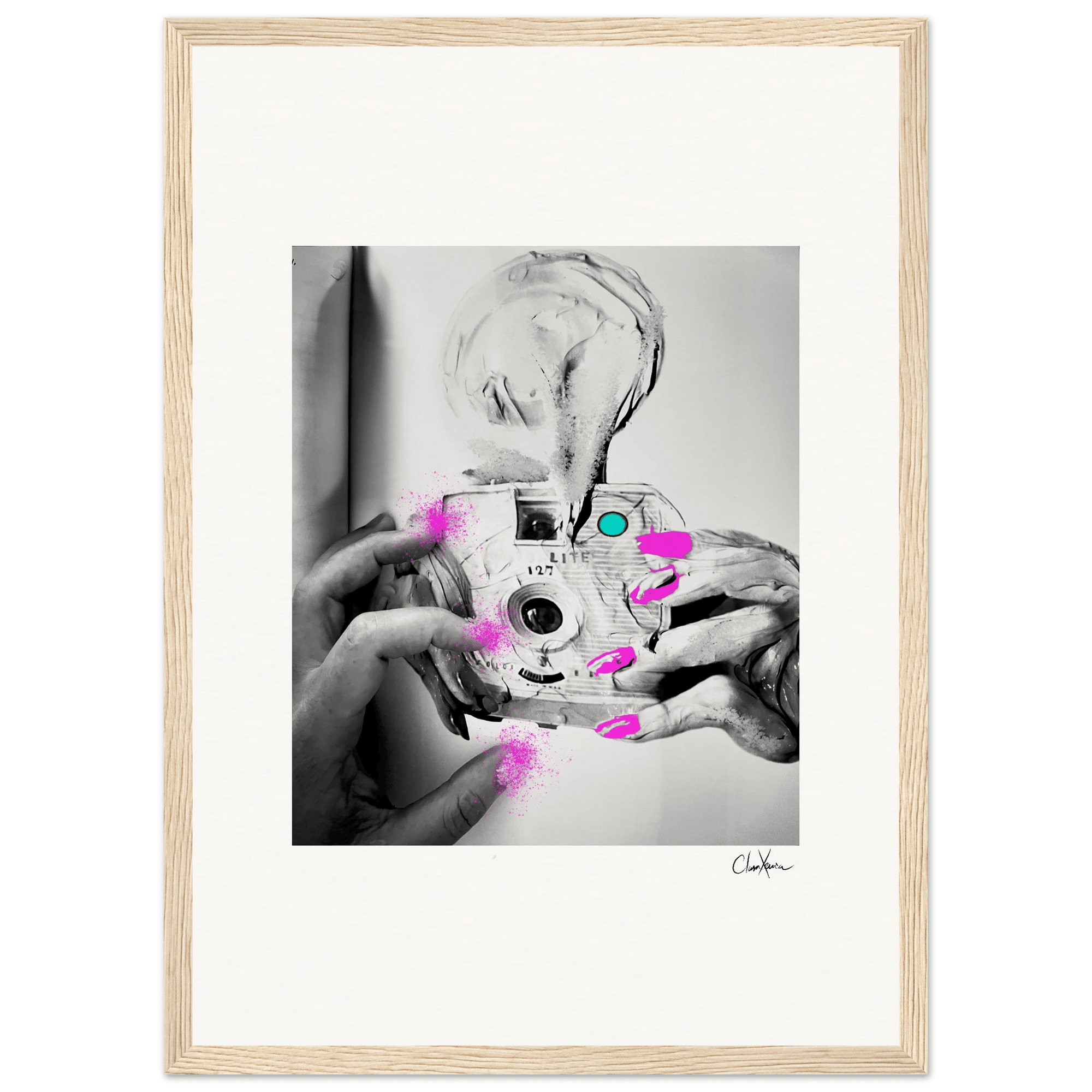 Synch'd Hands Framed print A3 (29.7 x 42 cm) Wood frame 41