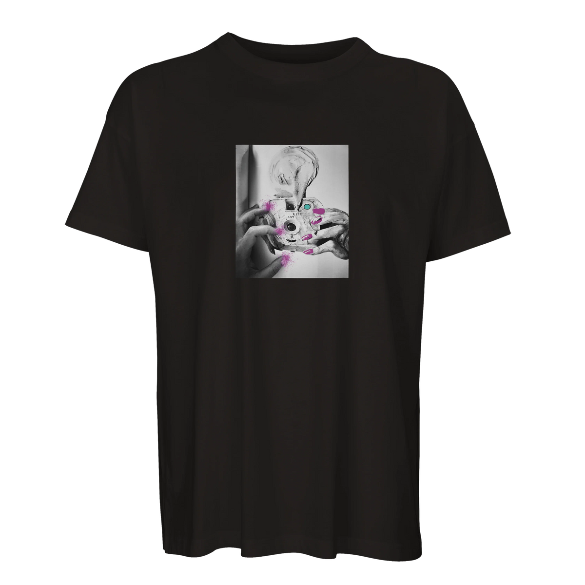 Synergy - "Synch´d Hands" T-shirt Deep Black 1