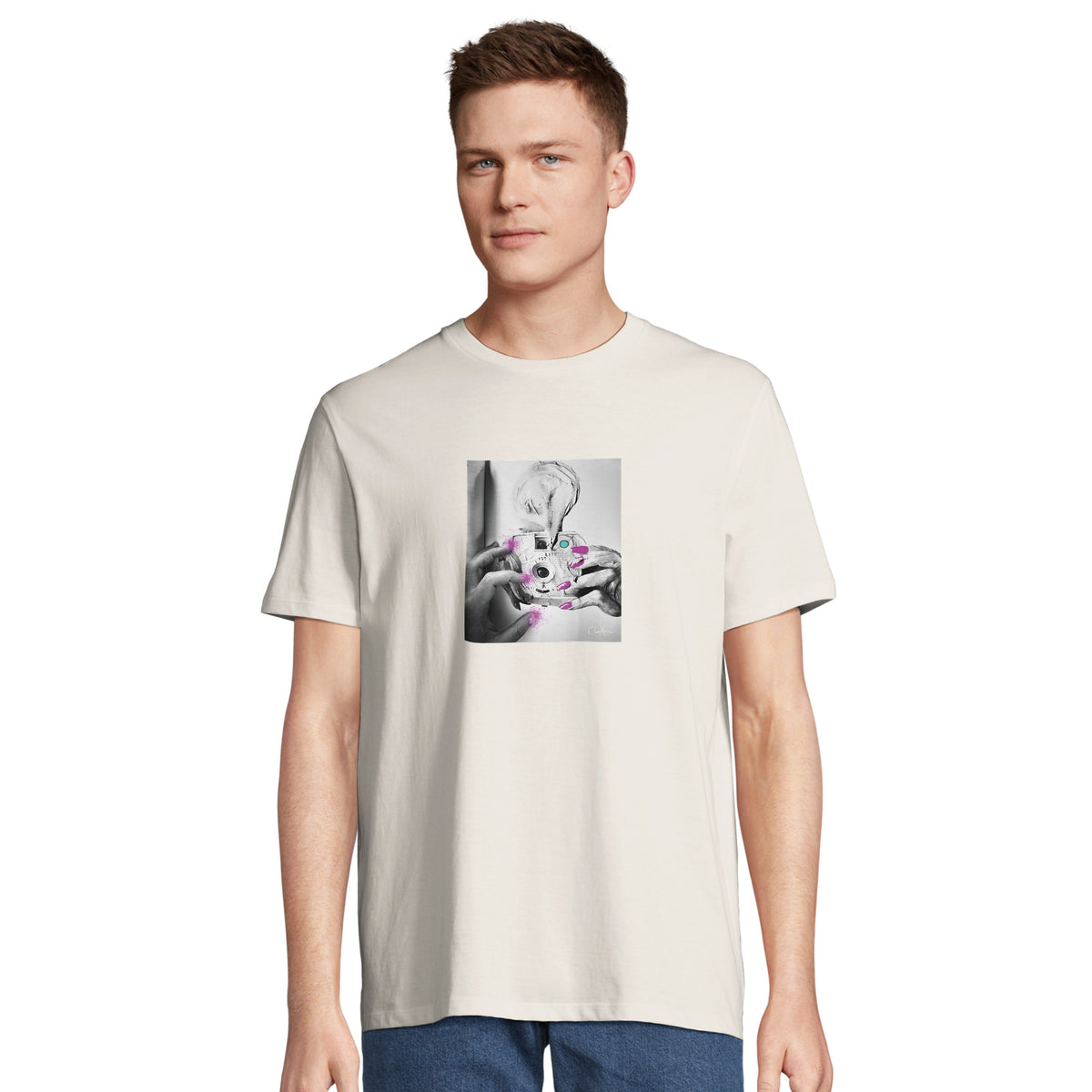 Synergy - "Synch'd Hands" T-shirt Off White 4
