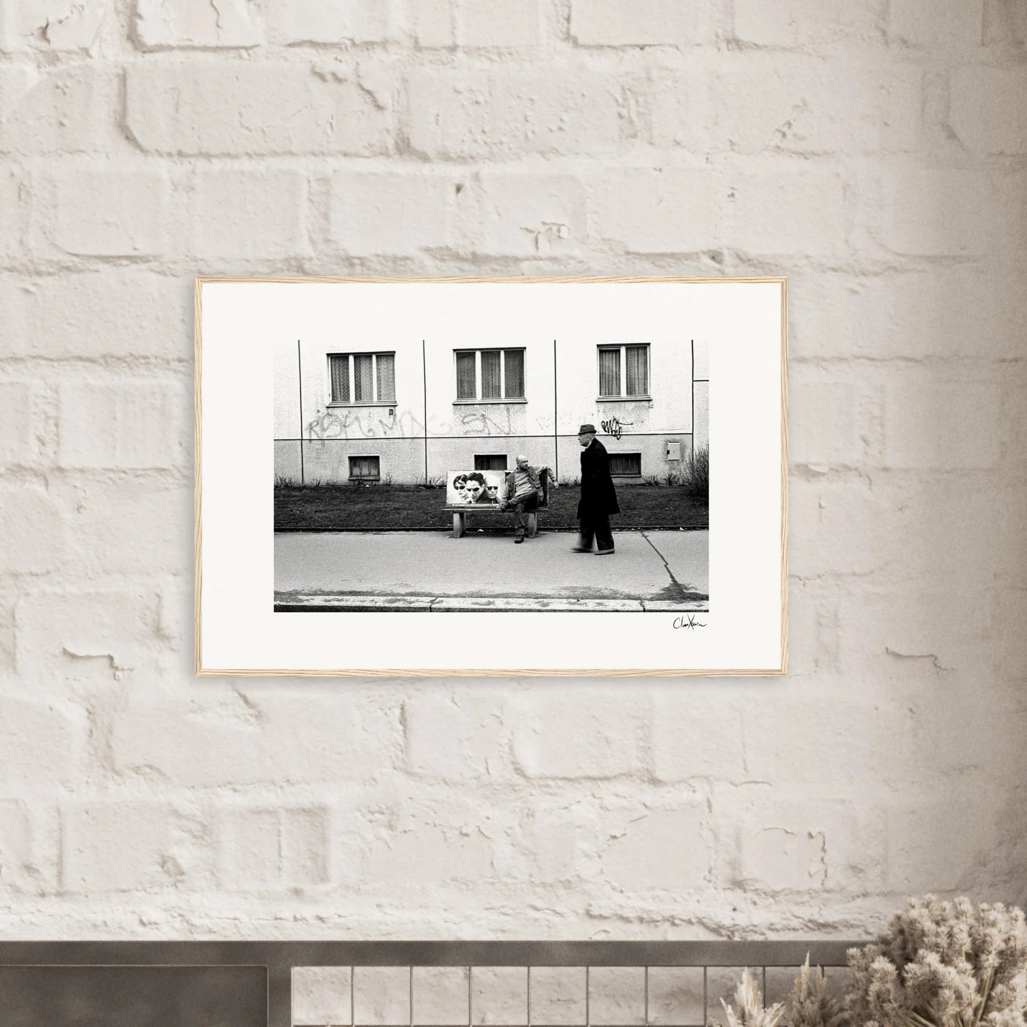 The Urban Matrix Framed print 13x18 cm / 5x7″ White frame 2