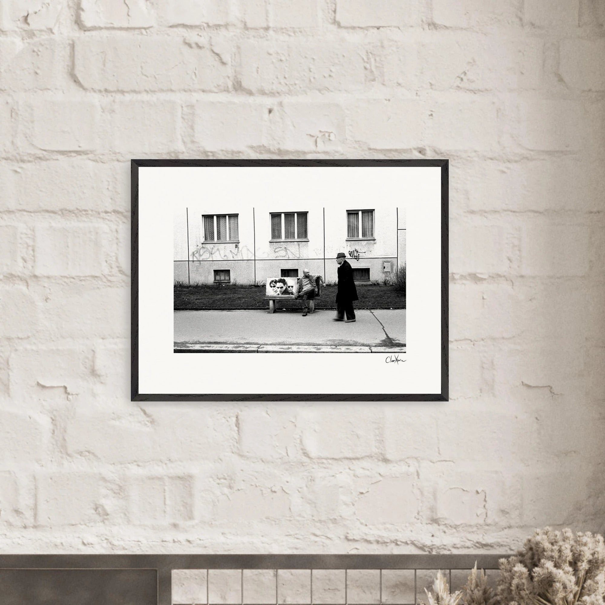 The Urban Matrix Framed print 13x18 cm / 5x7″ White frame 2