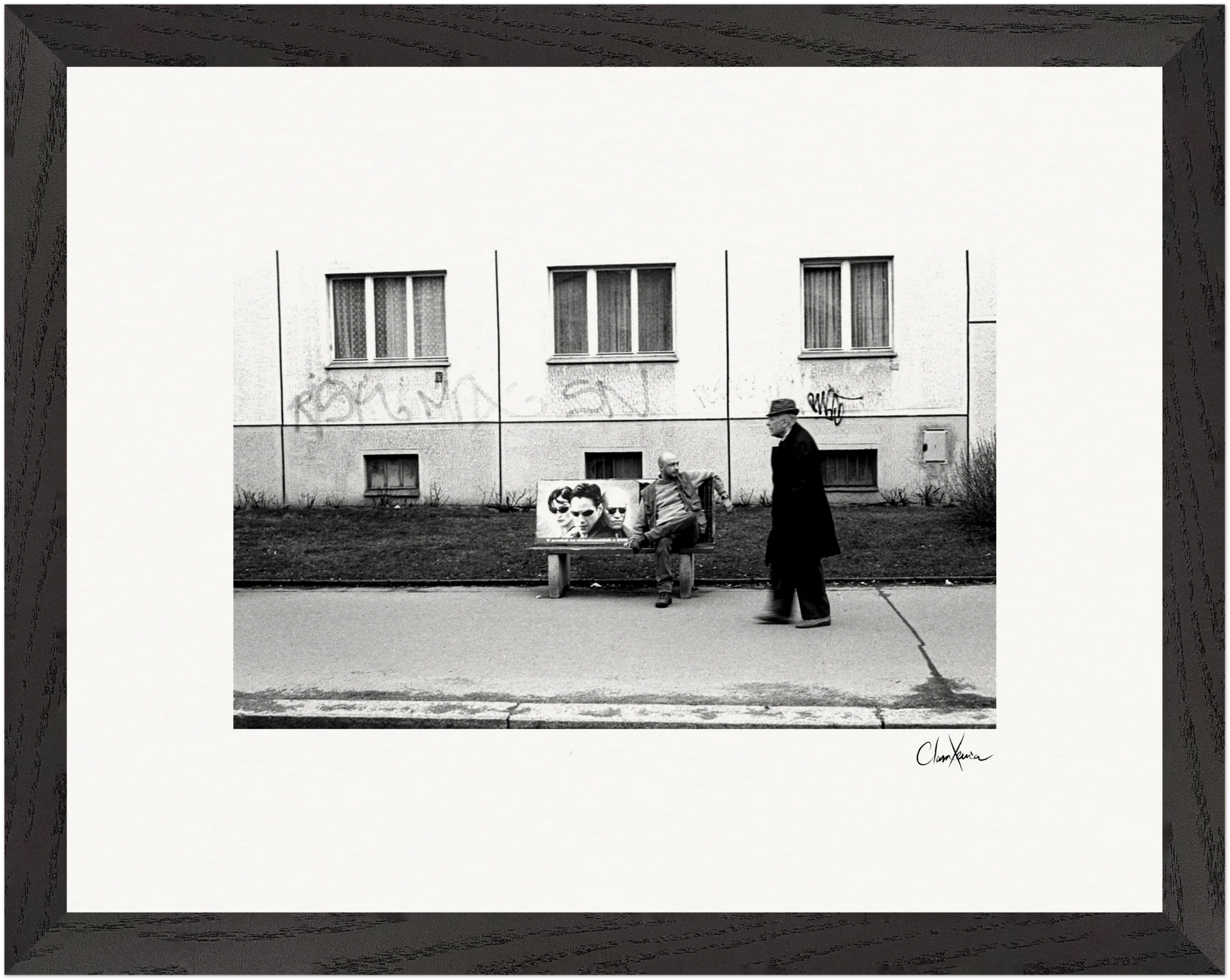 The Urban Matrix Framed print 27x35 cm / 11x14″ Black frame 68